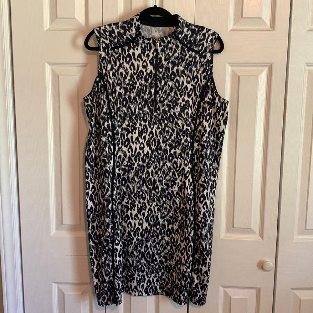 TAIL White Label Dress - Size XL